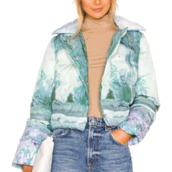 Song Of Style Ezi Puffer Jacket In Blue Landscape